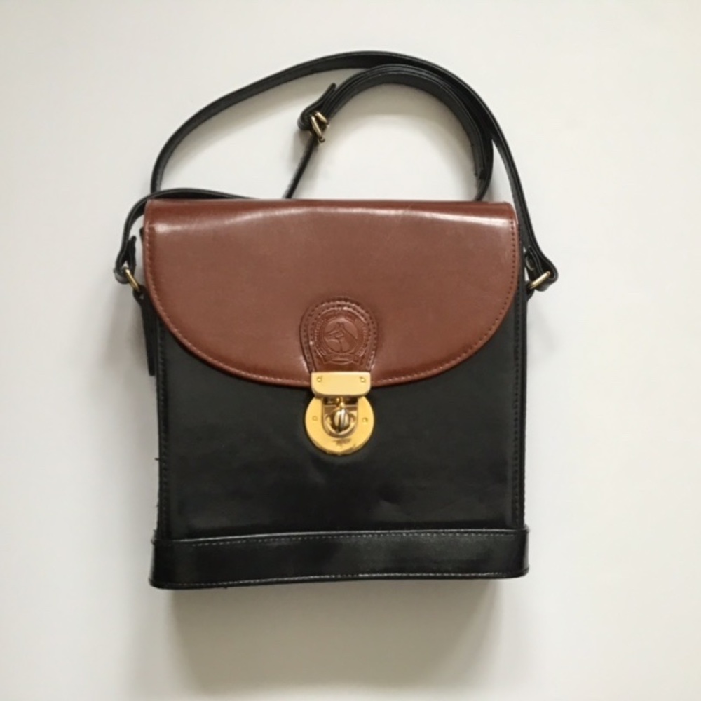 Vintage Pristine Brand Horse Emblem Leather Crossbody Purse
